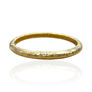 GOLD RIVA HAMMERED BANGLE