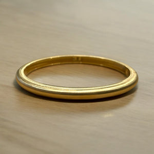 GOLD RIVA BANGLE