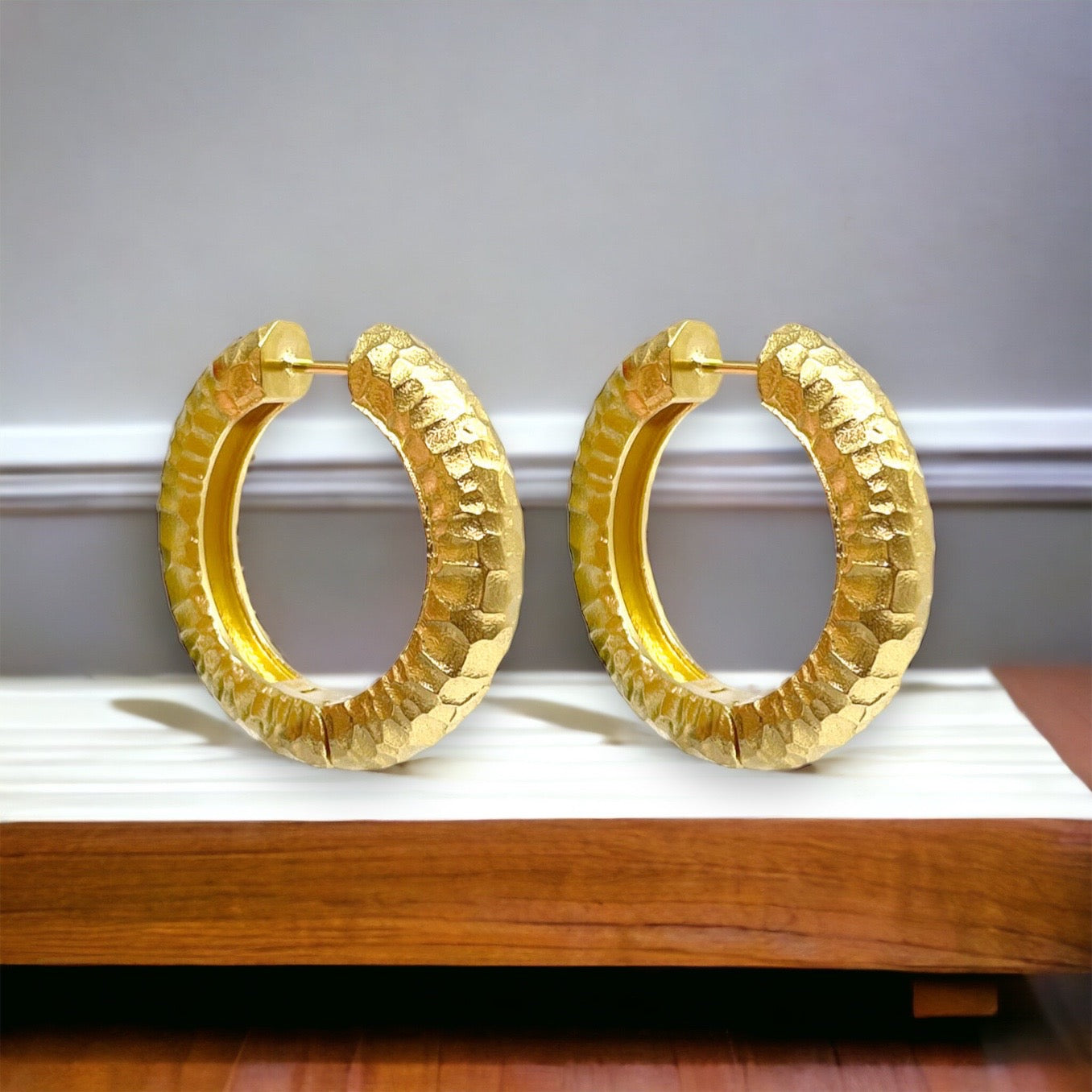 GOLD LARGO TUBE HOOPS 1.5&quot;