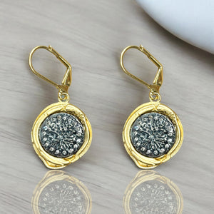 GOLD MINI GUNA WAX SEAL EARRINGS