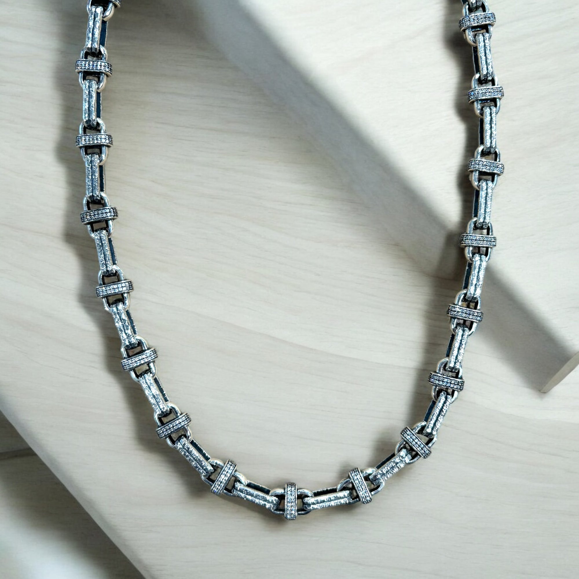 VINTAGE SILVER COSTA NECKLACE