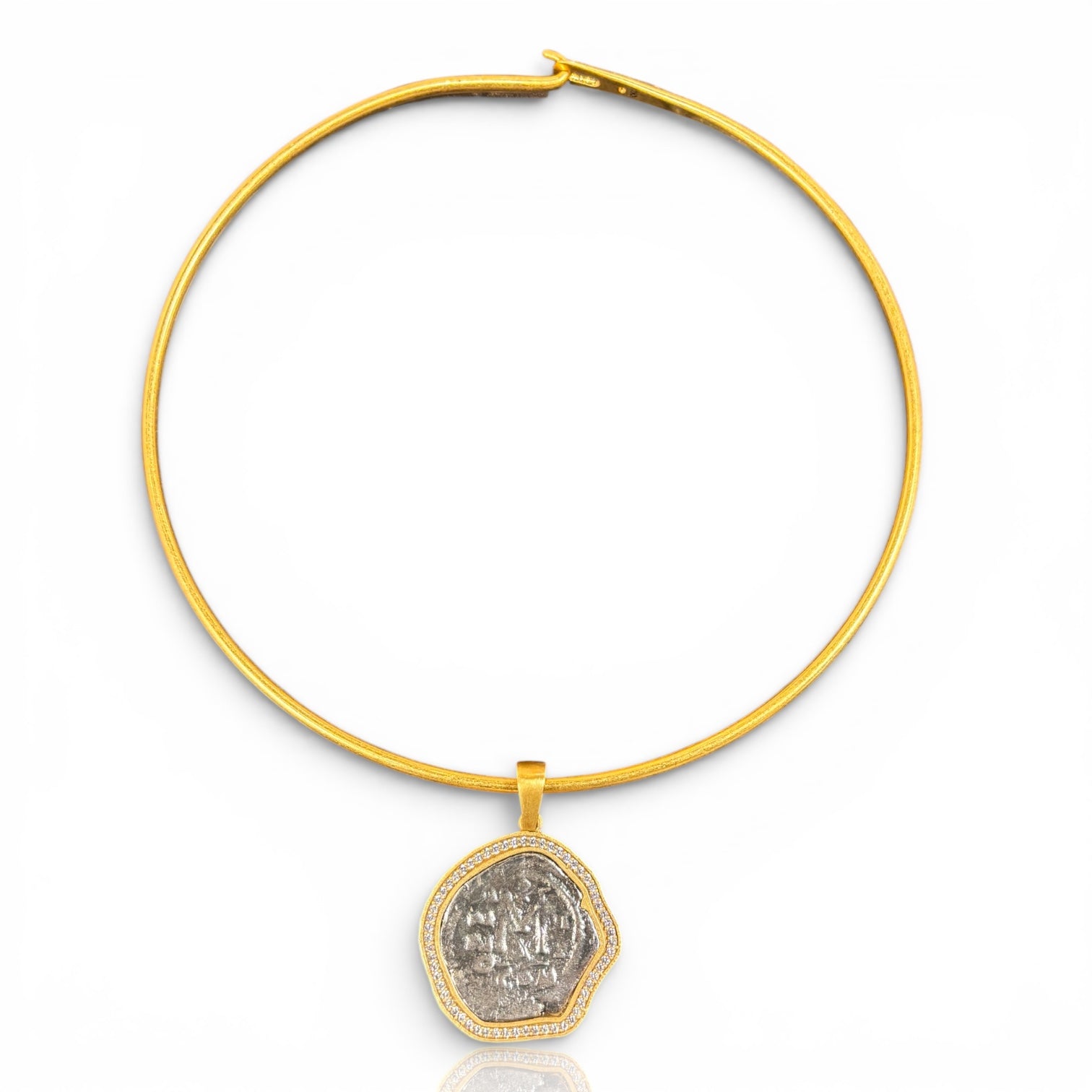 GOLD MOLAT WIRE NECKLACE