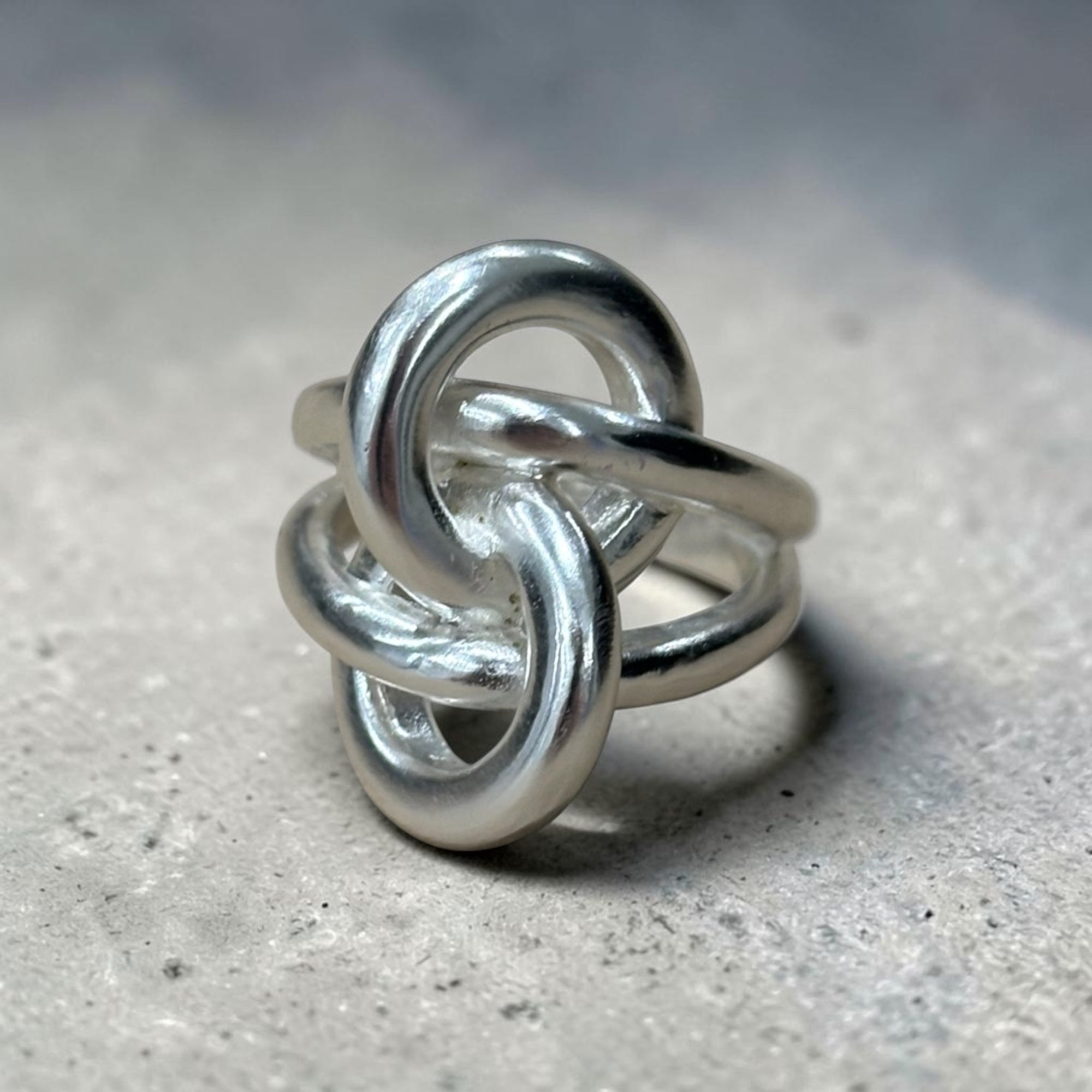 SILVER VALE RING