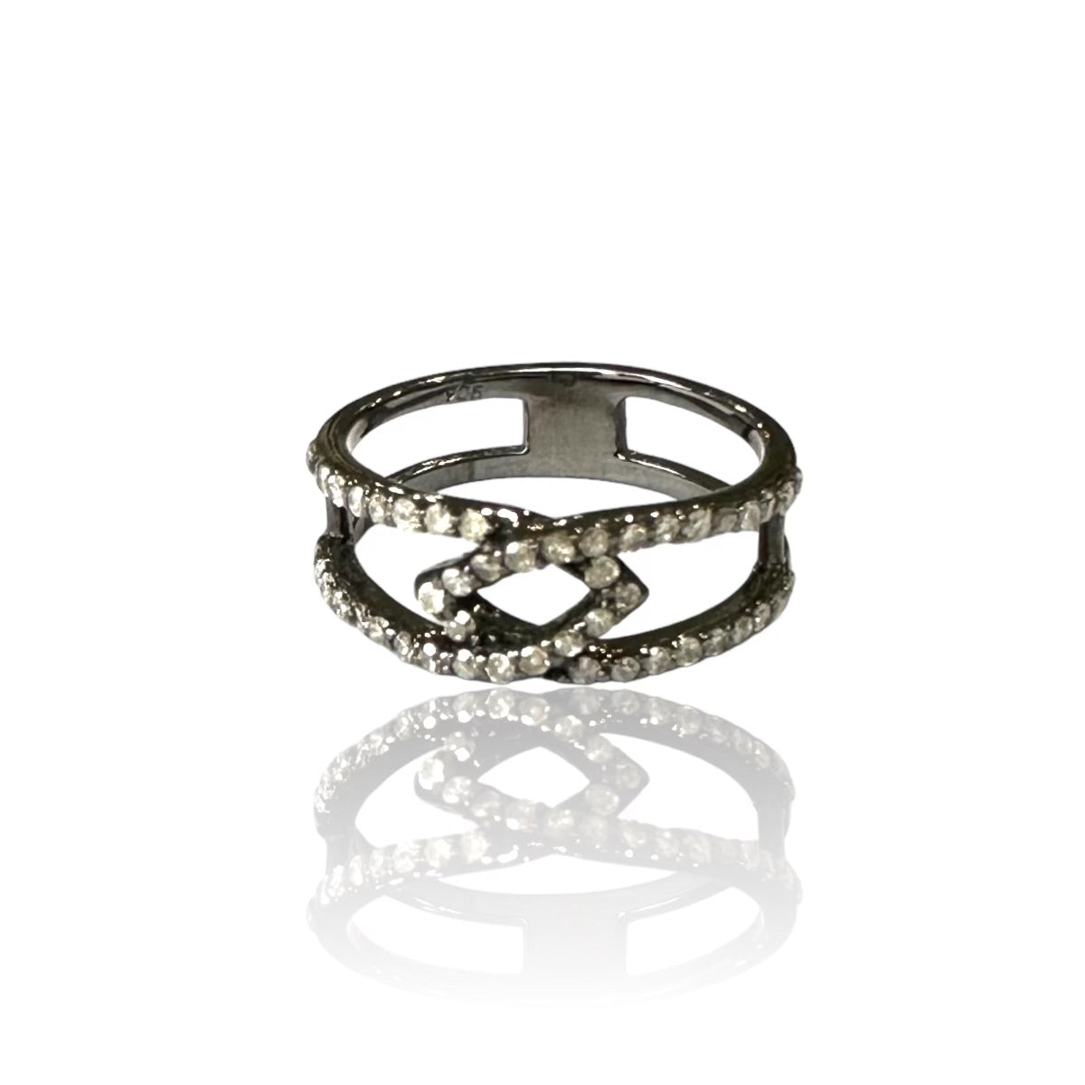 DIAMOND OVERLAPPING OPEN BAND RING