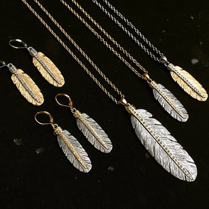 GOLD CASBAH MINI FEATHER NECKLACE