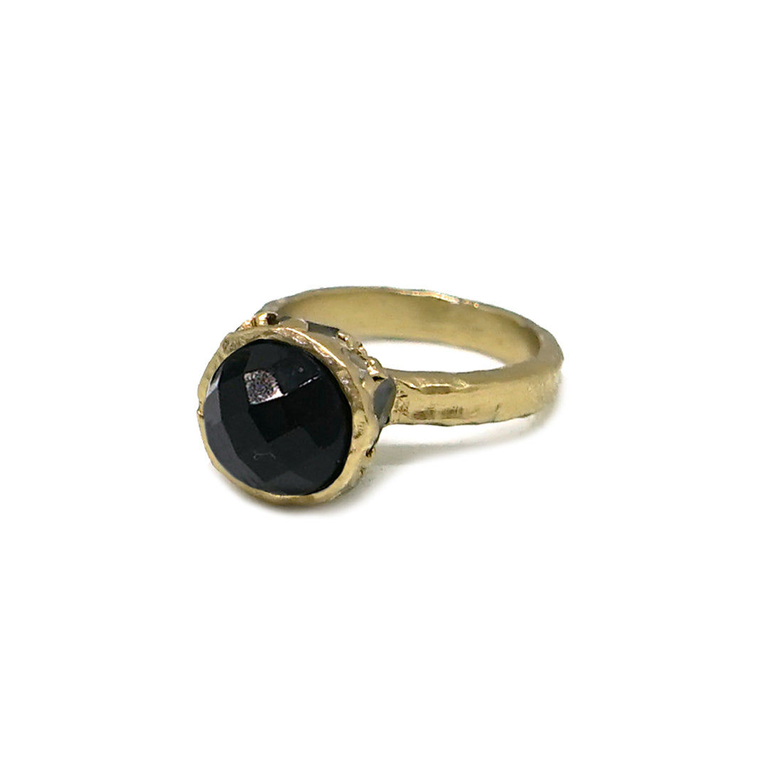 GOLD ONYX HIGH TOP RING